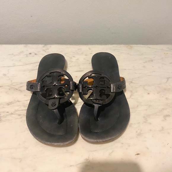Tory Burch Miller Metal Logo Sandals Size 5.5 GUC - Picture 3 of 7